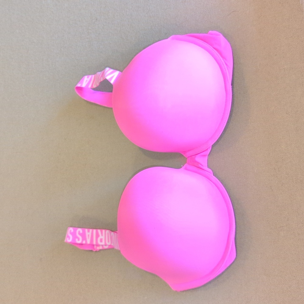 Victoria's Secret Pink T-Shirt Bra with Underwire 38D